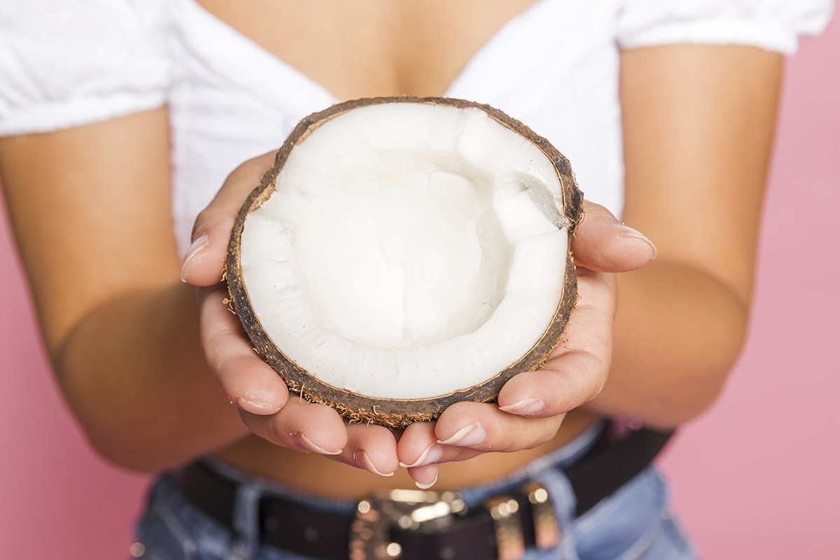 新鮮なココナッツ‐ココハイテック‐1